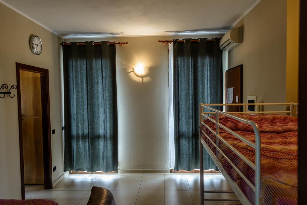 Bed And Breakfast Linate Peschiera Borromeo Экстерьер фото